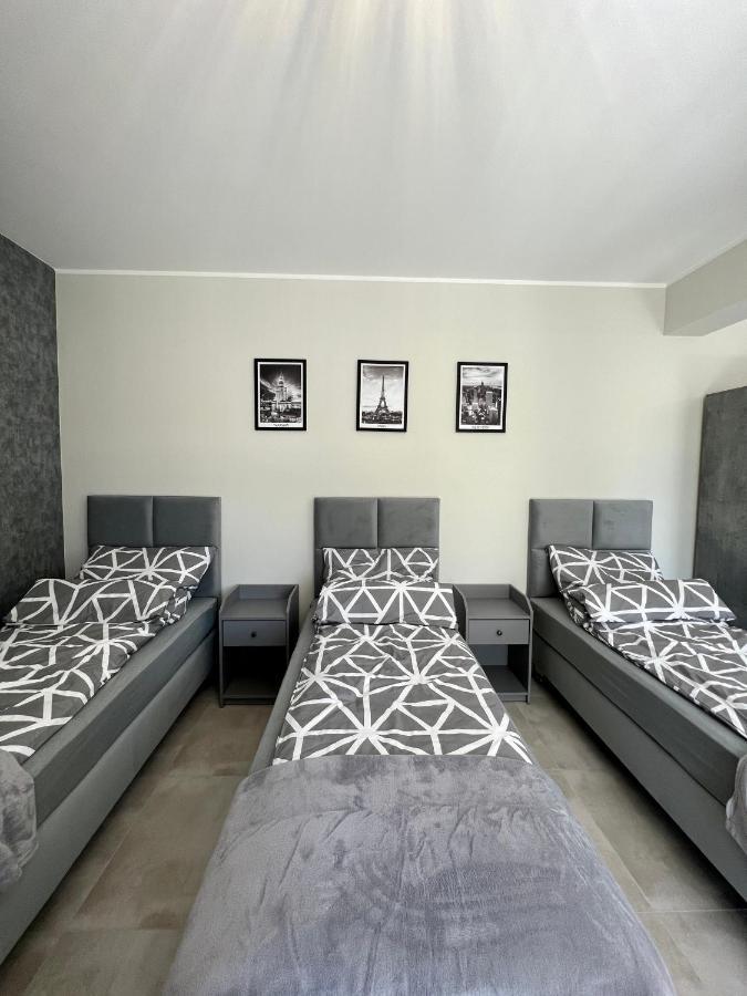 -noclegi Marki-pokoje Z Lazienkami-parking-ev-okolica Warszawy-