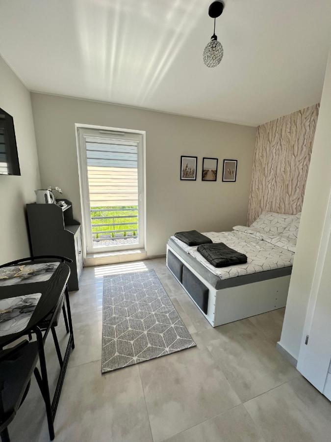 -noclegi Marki-pokoje Z Lazienkami-parking-ev-okolica Warszawy- Bed & Breakfast Marki (Wolomin)