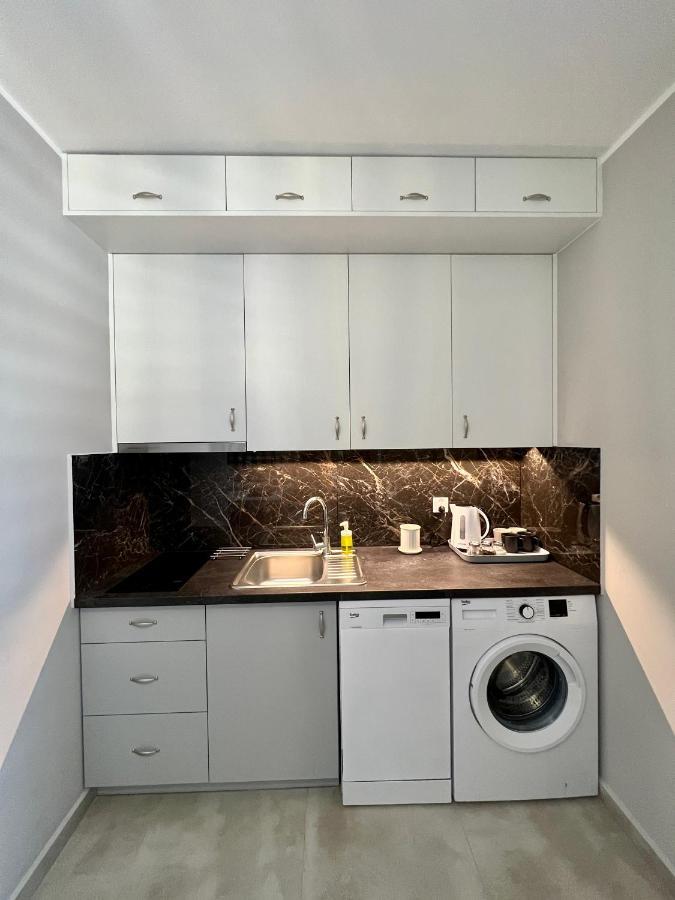 -noclegi Marki-pokoje Z Lazienkami-parking-ev-okolica Warszawy- Bed & Breakfast *