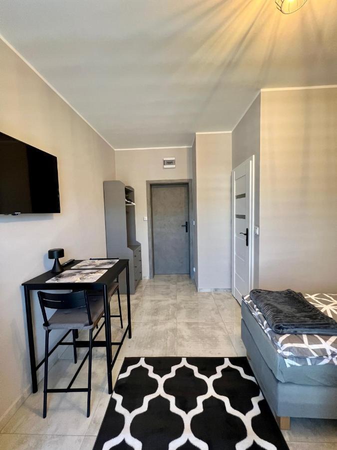 -noclegi Marki-pokoje Z Lazienkami-parking-ev-okolica Warszawy- Bed & Breakfast Marki (Wolomin)